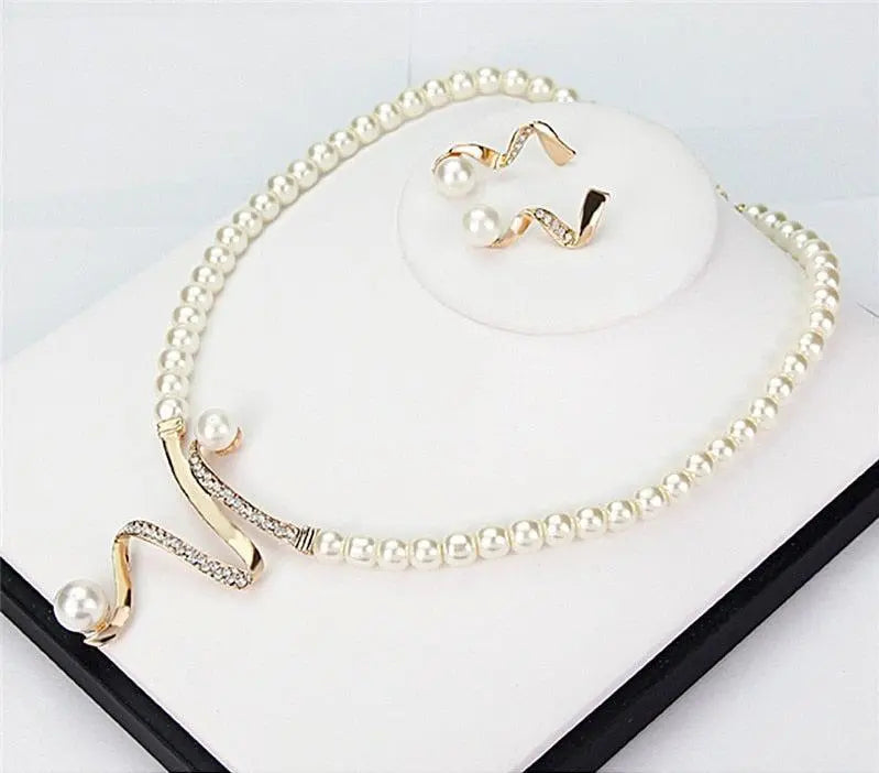 Natural Pearl Necklace and Earrings Set