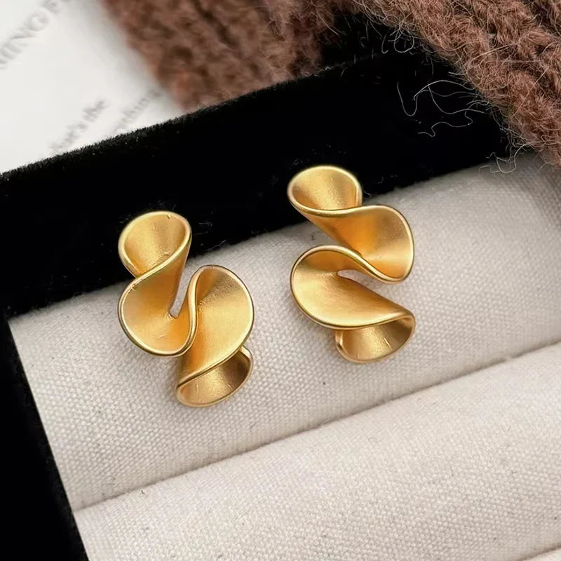 Two-Tone Flower Earrings