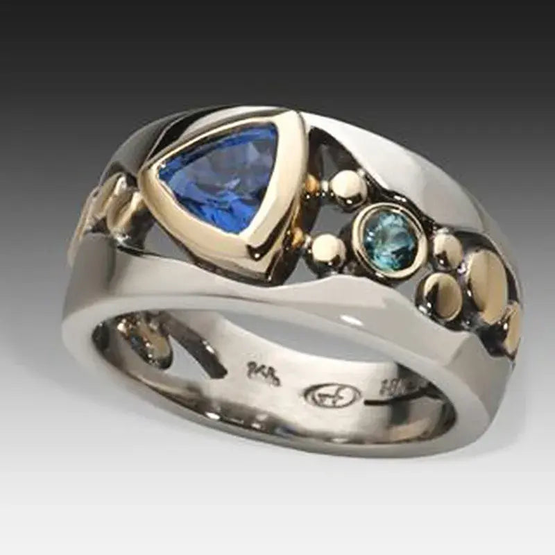 Elegant Vintage Blue Crystal Ring