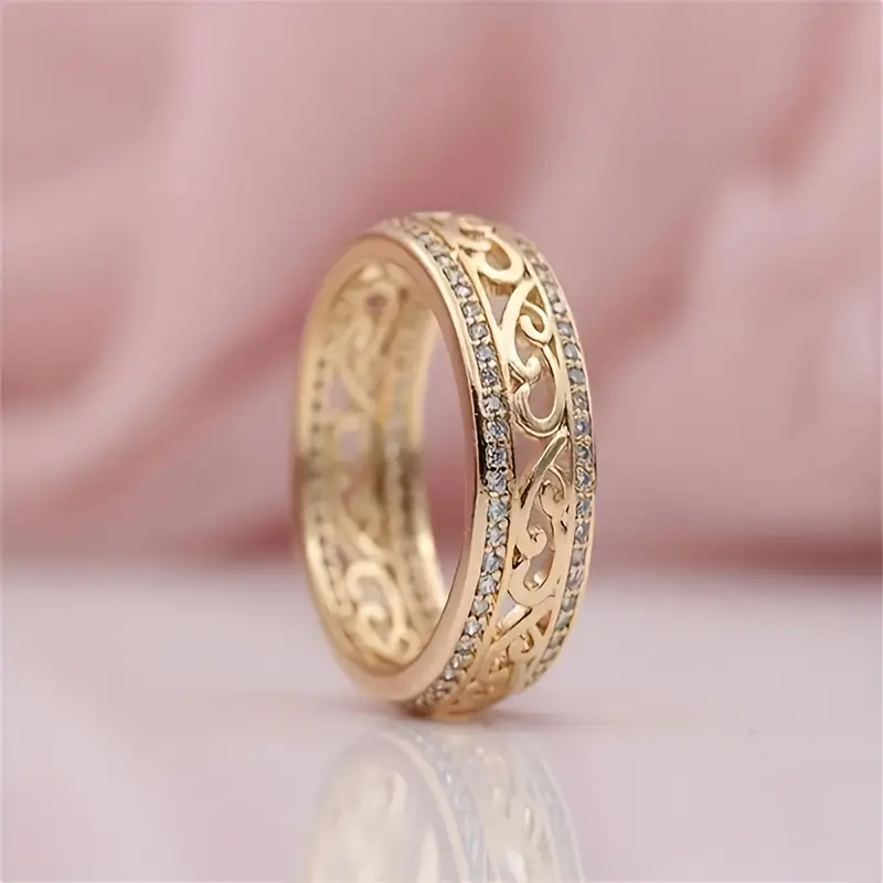 Gold Filigree Crystal Ring